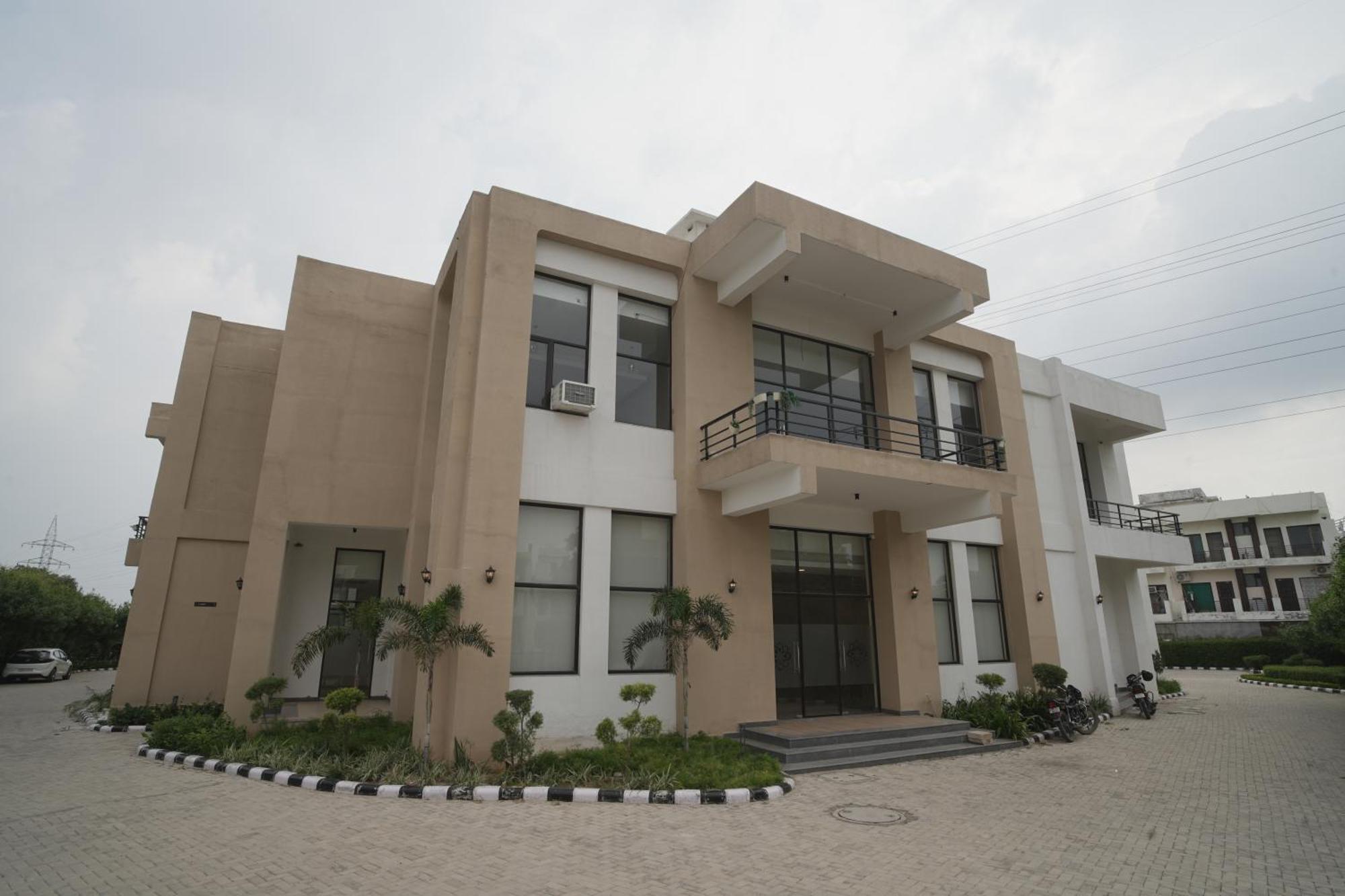 Tdi Club Retreat Sector-110 Hotel Mohali ภายนอก รูปภาพ