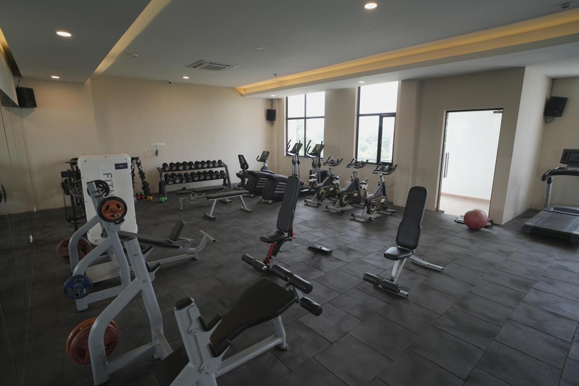 Tdi Club Retreat Sector-110 Hotel Mohali ภายนอก รูปภาพ